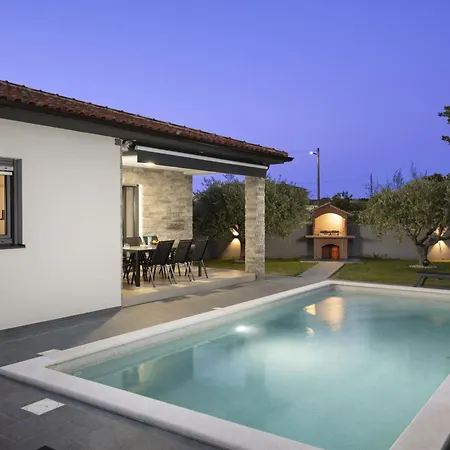 By Interhome Hébergement de vacances Svetvinčenat